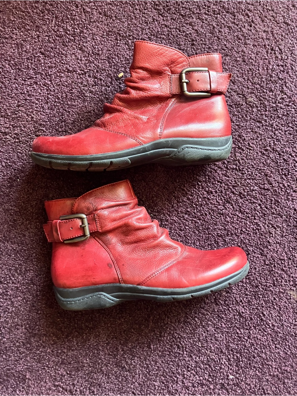 Clark’s ankle boots size 7